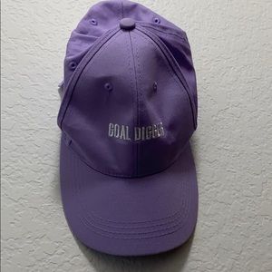 Gold digger hat